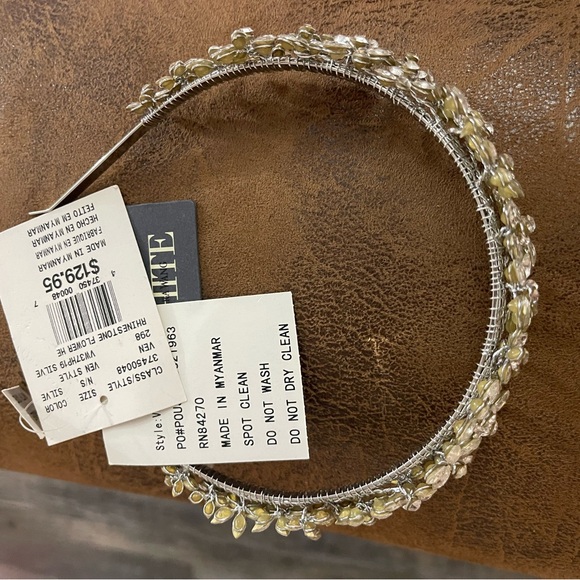 White by Vera Wang Silver Hair Accessory with Intricate Floral Design - Picture 4 of 4